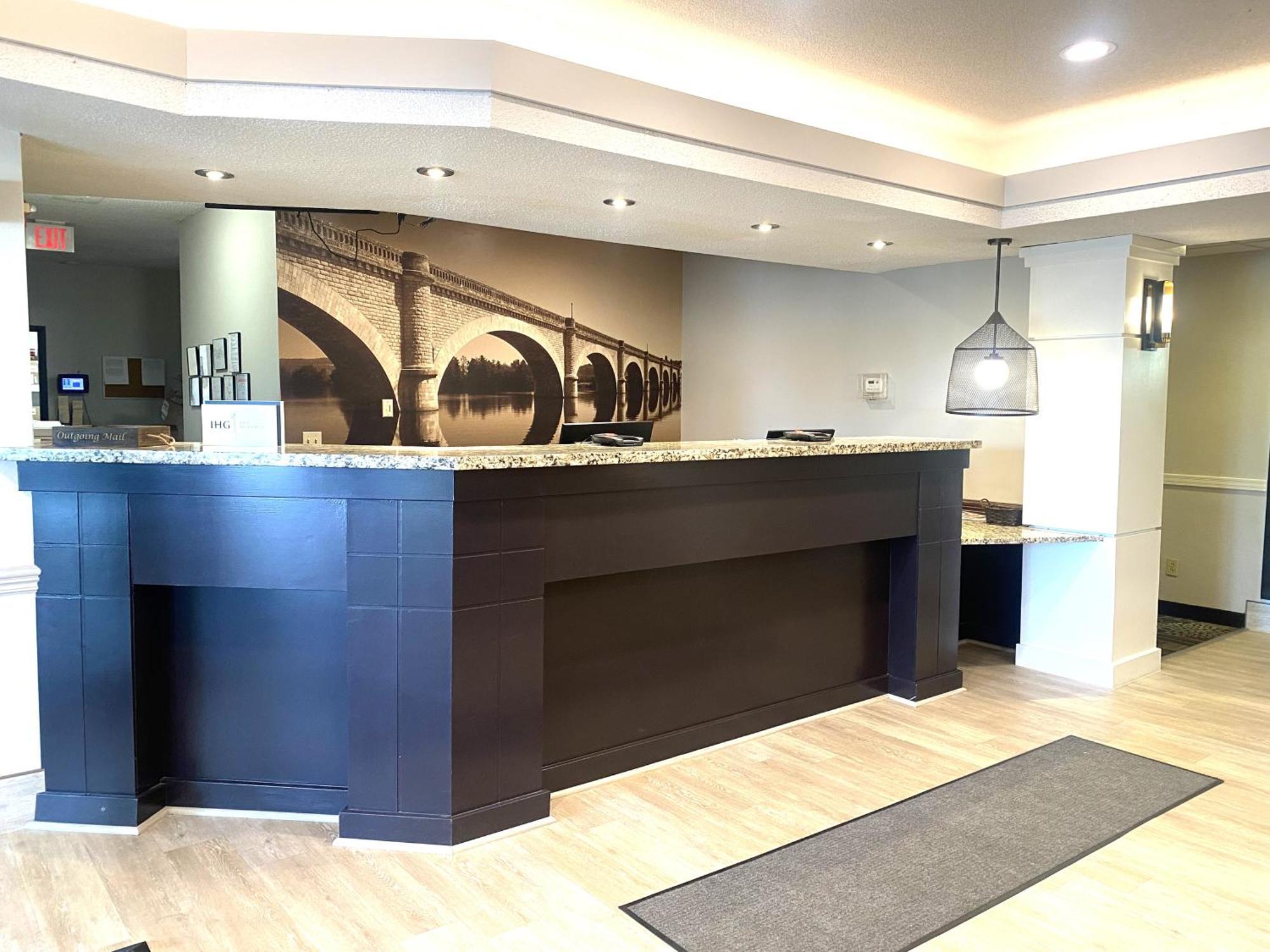 Staybridge Suites Columbia-Highway 63 & I-70 By Ihg Eksteriør billede